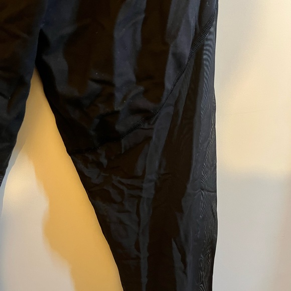 Victoria’s Secret Sport Leggings with Sheer Panel and Drawstring, Size Small - Picture 5 of 7